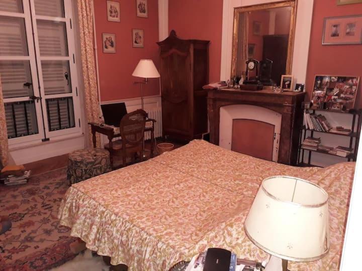 Manoir Des Etrichets Bed and Breakfast Saint-Saturnin  Exteriör bild